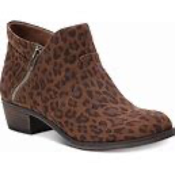 new! American Rag Abby Ankle Booties in Leopard Microsuede Size 6 - Picture 1 of 11